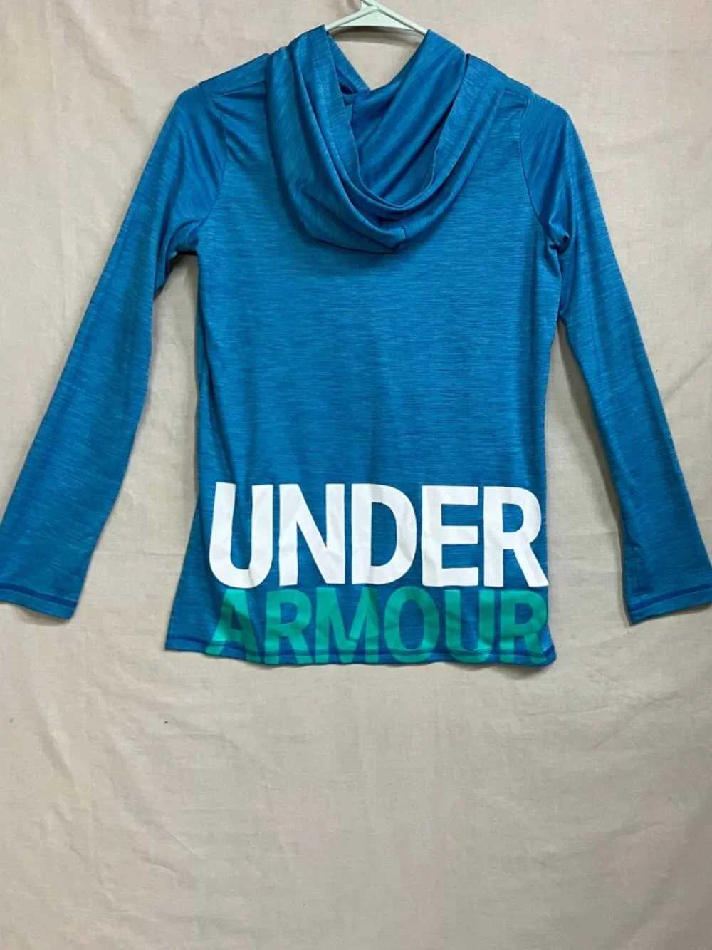 Under Armour Activewear Top Hoodie Youth Girls YLG Blue HeatGear Long Sleeves
